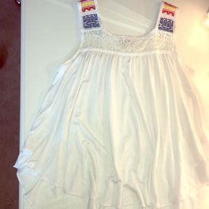 A Flowey white tank top